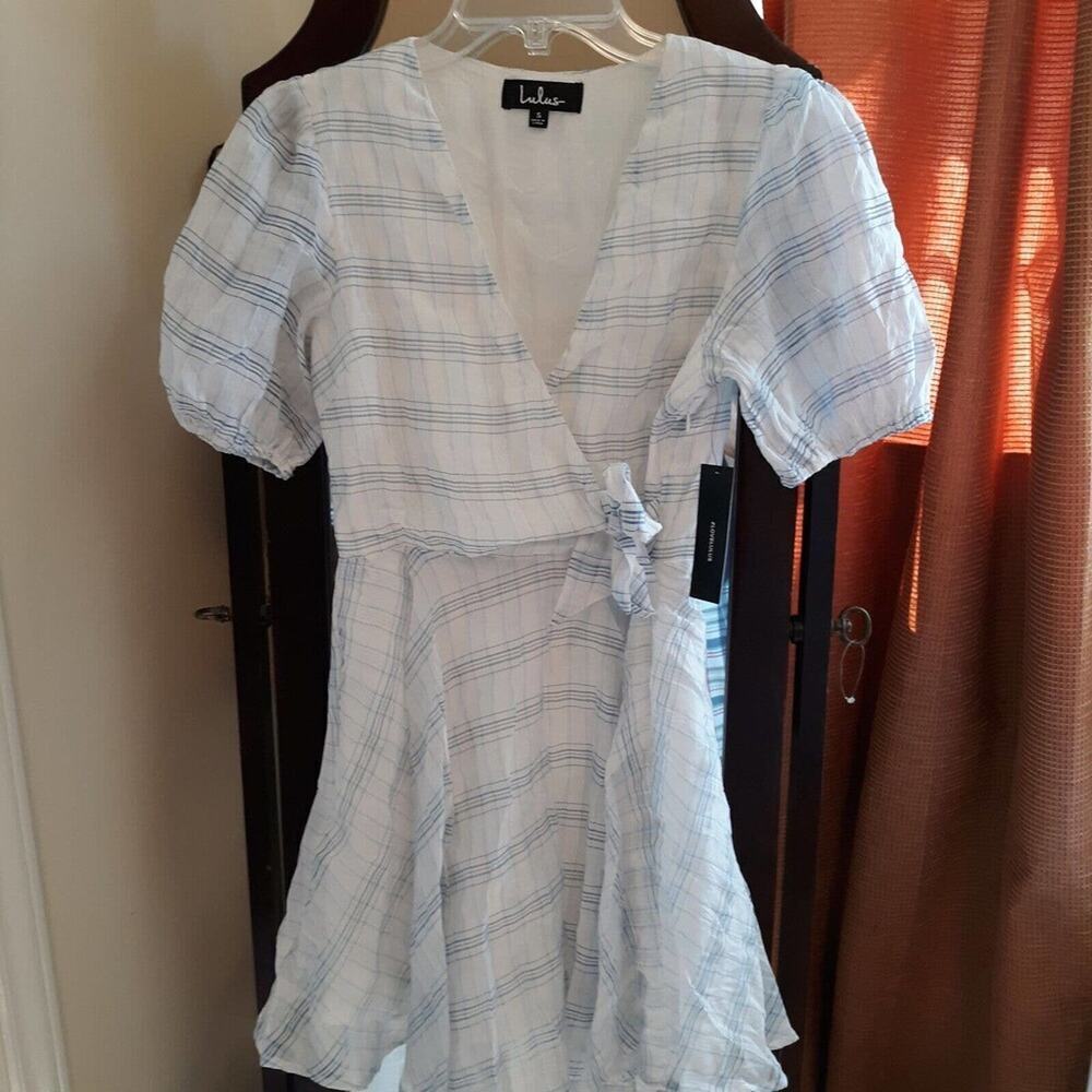 Lulus NWT Womens White Blue Plaid Faux Wrap Fit and Flare Mini Dress Siz… - Picture 3 of 10